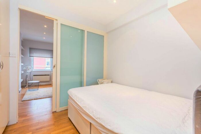 1 Bedroom Flat To Rent In Blandford Street, Marylebone, London, W1U