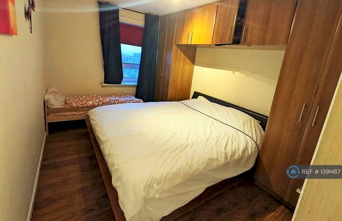 2 Bedroom Flat To Rent In St. Mungo Place, Glasgow, G4