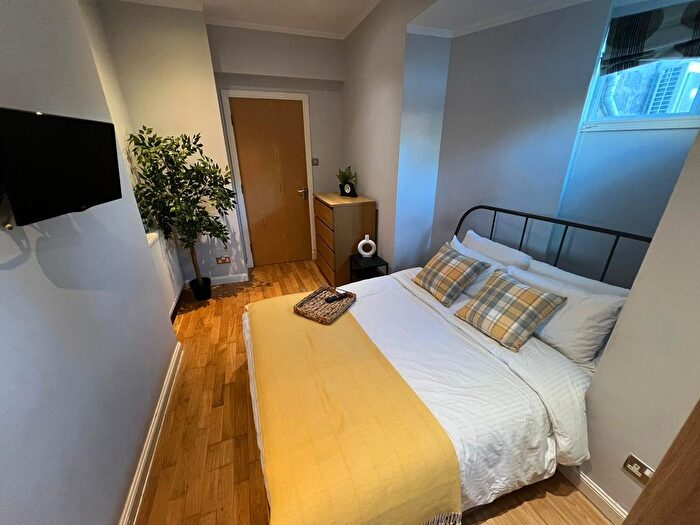 2 Bedroom Flat To Rent In Beechgrove Terrace, Aberdeen, AB15