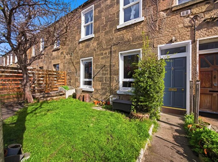 3 Bedroom Maisonette For Sale In Elmwood Terrace, Leith, Edinburgh, EH6