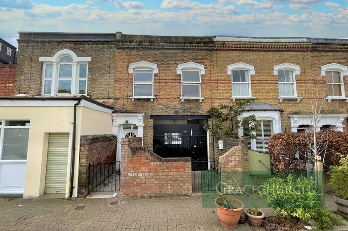 3 Bedroom Terraced House To Rent In Plimsoll Road, London, N4