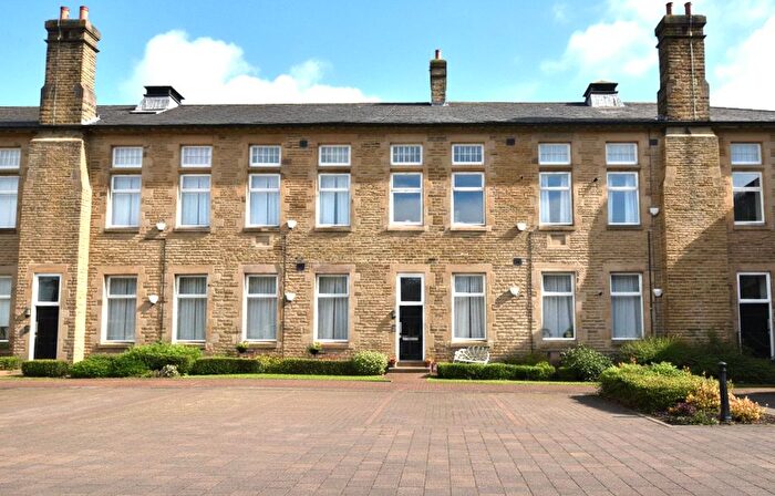 2 Bedroom Flat For Sale In Arkendale Court, Melbeck Close, Menston, Ilkley, West Yorkshire, LS29