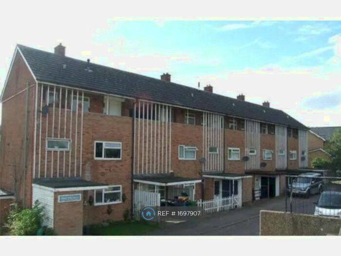 1 Bedroom Flat To Rent In The Friars, Harlow, CM19