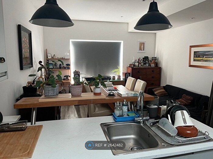 1 Bedroom Flat To Rent In John Street, Tunbridge Wells, TN4