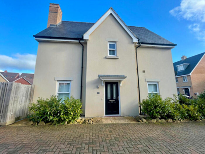 4 Bedroom End Of Terrace House For Sale In Parry Rise, Biggleswade, SG18