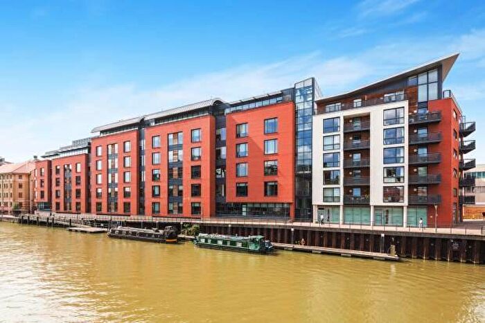 1 Bedroom Flat To Rent In Temple Back - City Centre, BS1