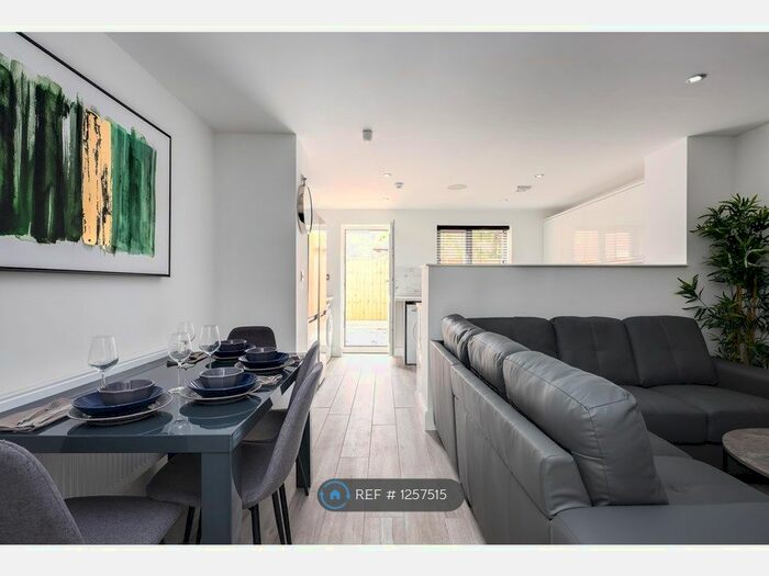 5 Bedroom Terraced House To Rent In Wellington Avenue, Liverpool L15