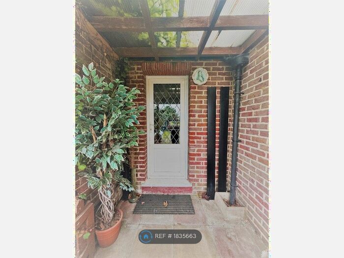 1 Bedroom Flat To Rent In Isleworth, Isleworth/Twickenham, TW7