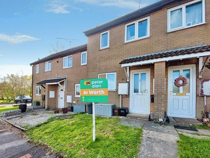 2 Bedroom Terraced House For Sale In Heol Castell Coety, Bridgend, CF31