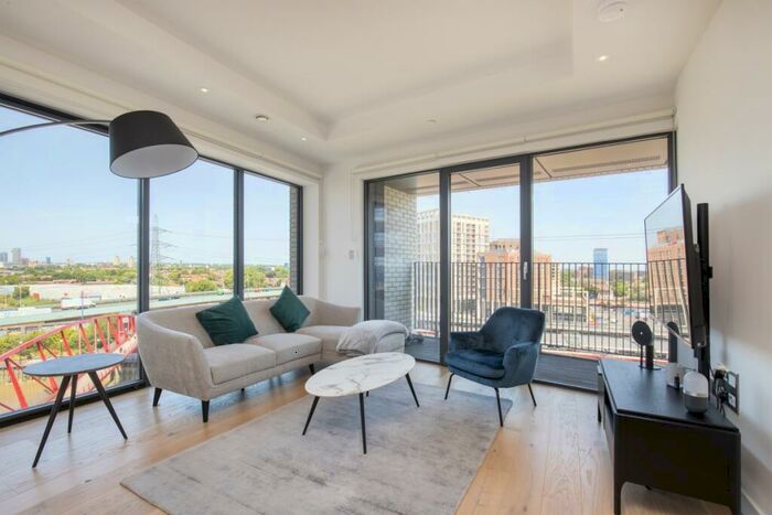 2 Bedroom Flat To Rent In Corson House, City Island Way, London, E14