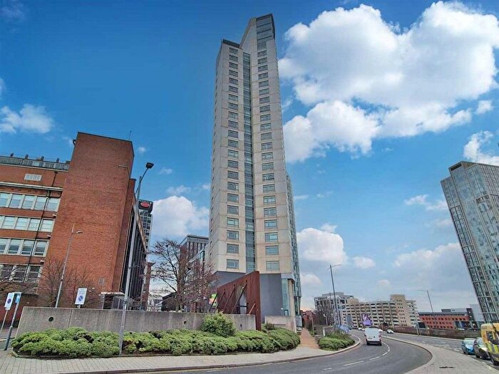 2 Bedroom Flat For Sale In Old Hall Street, Liverpool, L3