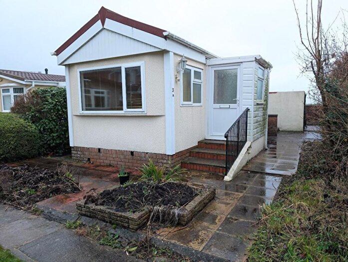 1 Bedroom Park Home For Sale In Old Gloucester Road, Alveston, BS35