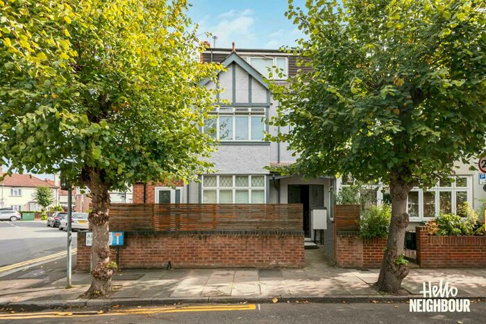 Studio To Rent In Albert Road, Mitcham, CR4