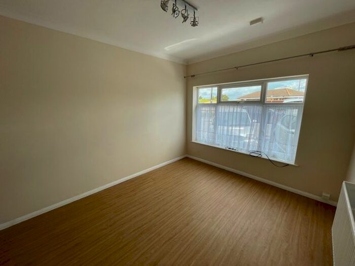 2 Bedroom Flat To Rent In Dunes Road, Greatstone, New Romney, TN28