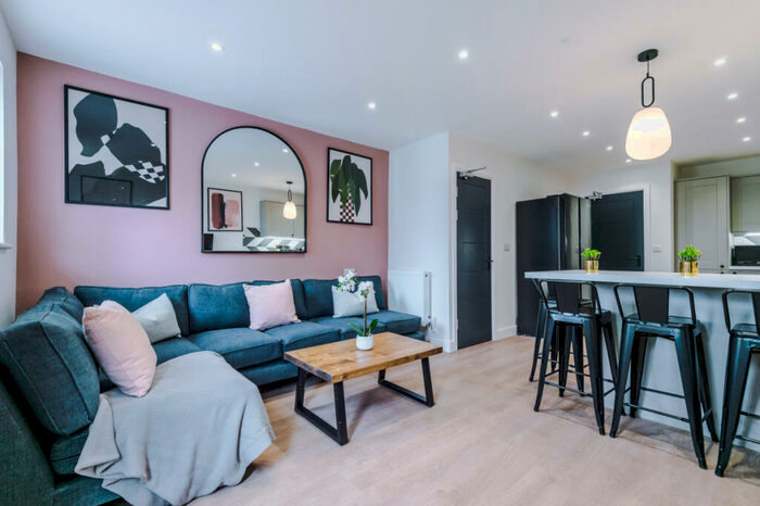 4 Bedroom Terraced House To Rent In Capricorn Way, Salford, M6