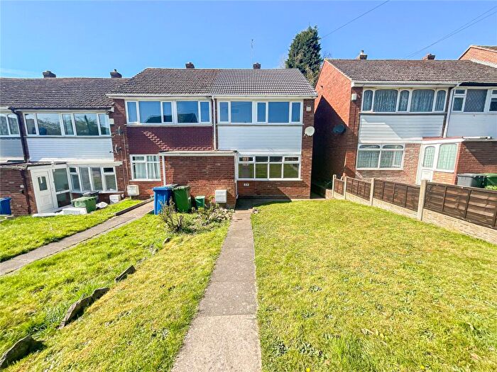 3 Bedroom Semi-Detached House To Rent In Mount Pleasant, Tamworth, Staffordshire, B77