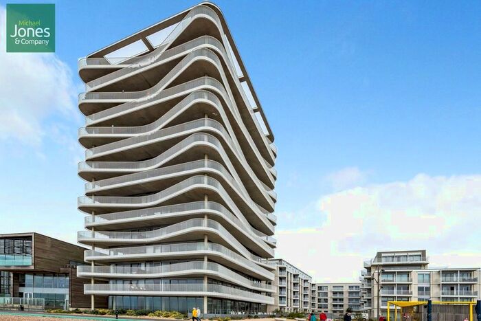 3 Bedroom Flat To Rent In Brighton Road, Worthing, West Sussex, BN11