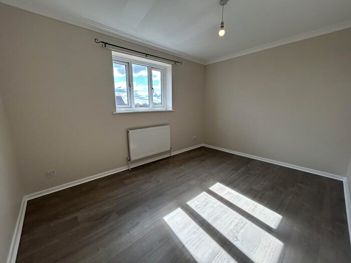 2 Bedroom Apartment To Rent In Twitchen Lane, Milton Keynes, MK4