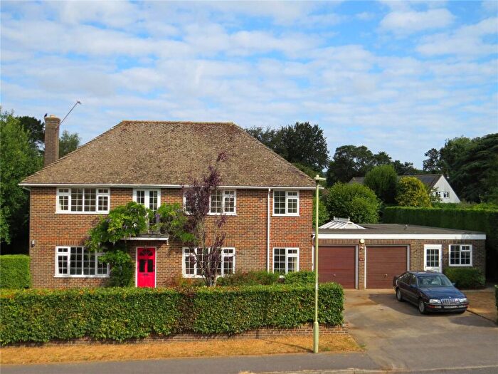 5 Bedroom Detached House To Rent In Petersfield, Hampshire, GU32