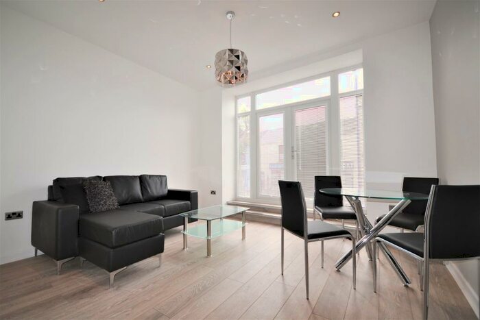 2 Bedroom Flat To Rent In Mansel Street, City Centre, Swansea, SA1