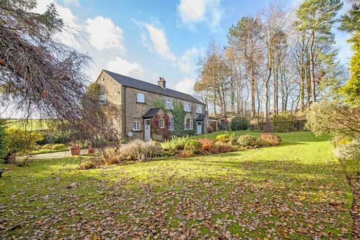 3 Bedroom House For Sale In Foolow Road, Eyam, Hope Valley, S32