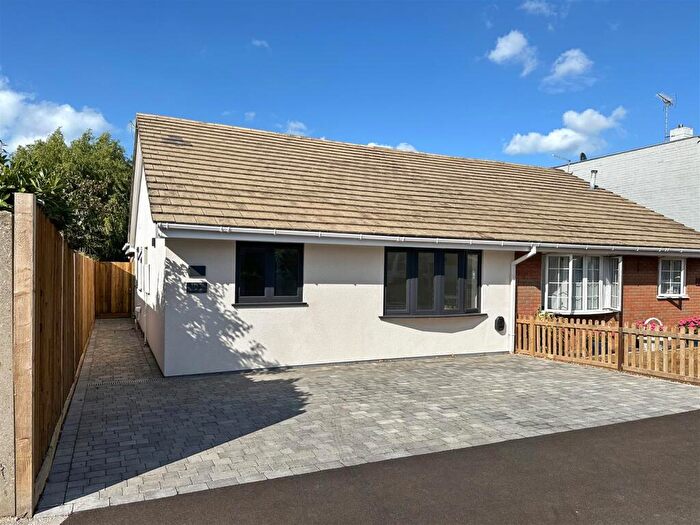 3 Bedroom Semi-Detached Bungalow For Sale In Northwood Road, Whitstable, CT5