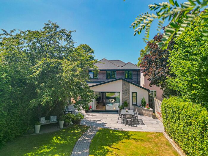 5 Bedroom Detached House For Sale In Broad Lane, Swanmore, SO32