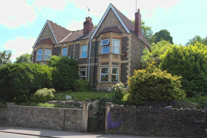 4 Bedroom Semi-Detached House For Sale In Bath Road, Saltford, Bristol, BS31