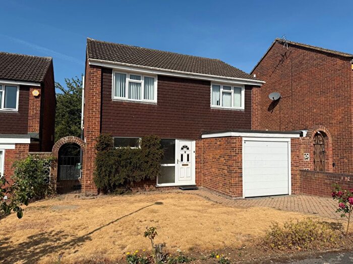 4 Bedroom Detached House For Sale In Burleigh Piece, Buckingham, MK18