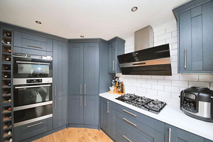 5 Bedroom Detached House For Sale In Fernside Grove, Winstanley, WN3
