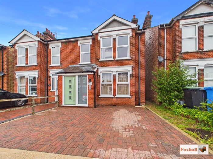 3 Bedroom Semi Detached House For Sale In Ernleigh Road, Ipswich, IP4