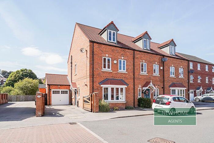 3 Bedroom End Of Terrace House For Sale In Canalside View, Kilnhurst, Mexborough, S64