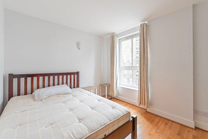 2 Bedroom Flat To Rent In Commercial Road, Aldgate, London, E1