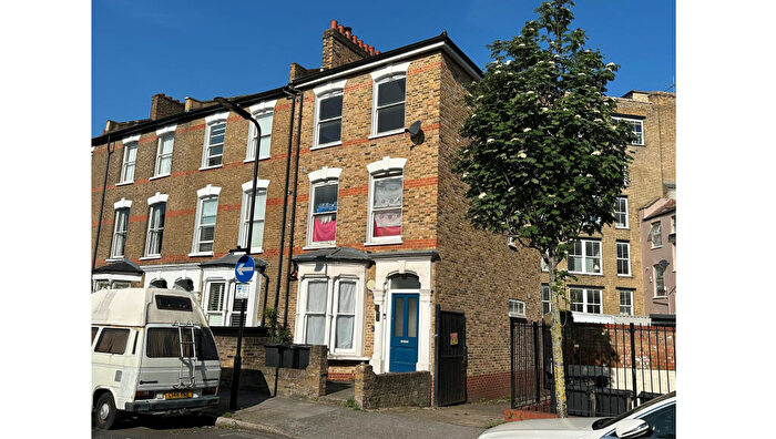 1 Bedroom Flat For Sale In Flat C, Alvington Crescent, Hackney, London, E8