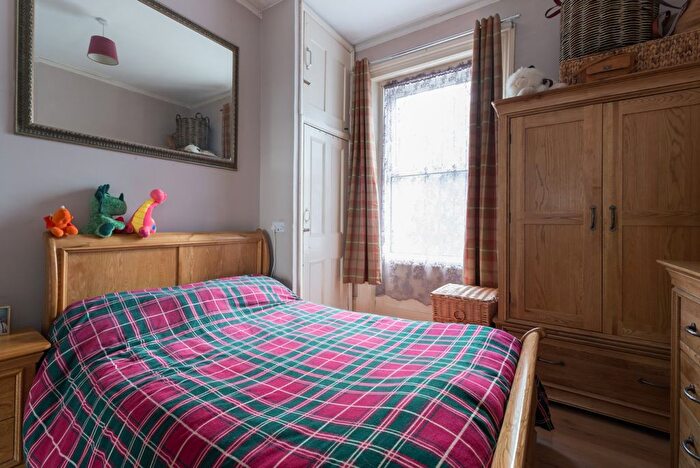 1 Bedroom Flat To Rent In Crescent Road, Ramsgate, CT11