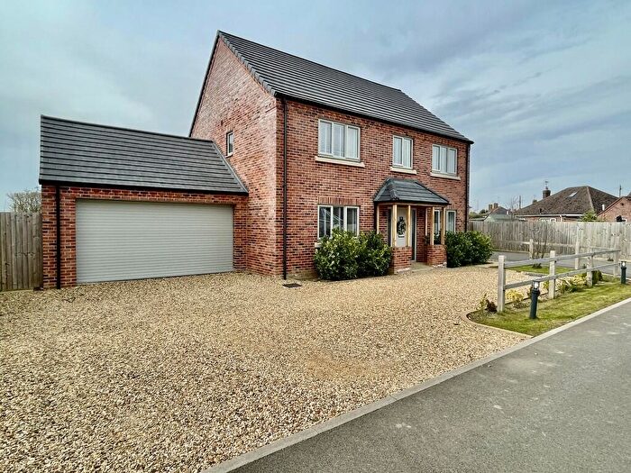 4 Bedroom Detached House For Sale In Leonards Close, Quadring, PE11
