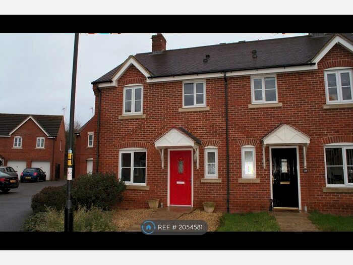 3 Bedroom Semi-Detached House To Rent In Melstock Road, Swindon, SN25