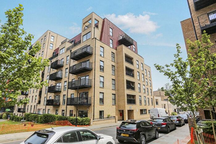 2 Bedroom Flat To Rent In Moy Lane Woolwich, SE18
