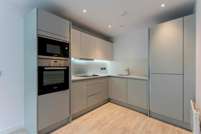 1 Bedroom Flat To Rent In Leetham Lane, York, YO1