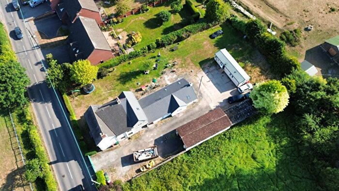 6 Bedroom Detached House For Sale In Coton Road, Birmingham, West Midlands, B46