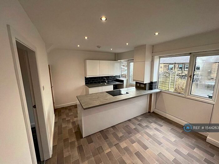 3 Bedroom Terraced House To Rent In Alexandra Road, Eccleshill, Bradford, BD2