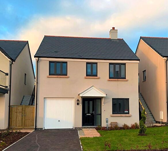 3 Bedroom Detached House For Sale In Honeysuckle Way, Okehampton, EX20