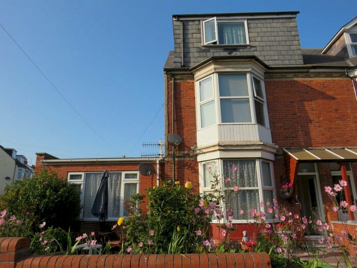 1 Bedroom Flat To Rent In Abbotsbury Road, Weymouth, DT4