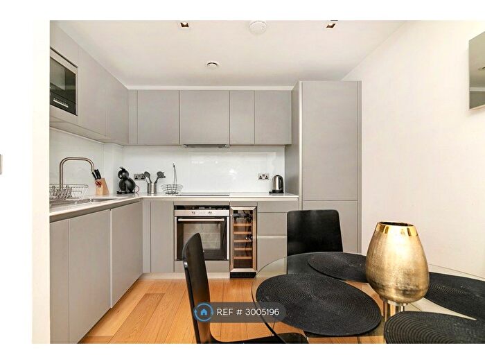 1 Bedroom Flat To Rent In Barbican, London, EC2Y