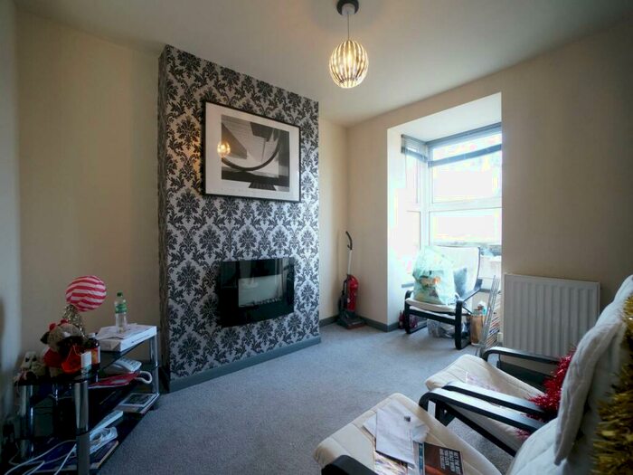 3 Bedroom House To Rent In Caellepa, Bangor, Gwynedd, LL57