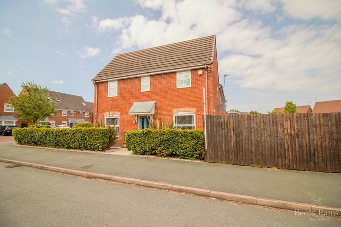 3 Bedroom End Of Terrace House To Rent In Blackstairs Road, Ellesmere Port, Cheshire, CH66
