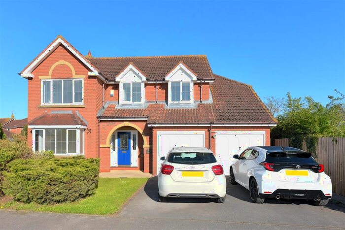 5 Bedroom Detached House For Sale In Jervis Court, Sutton On Derwent, York, YO41