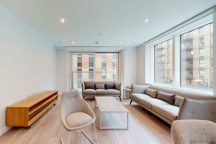 2 Bedroom Apartment To Rent In Park Central East, London, SE1