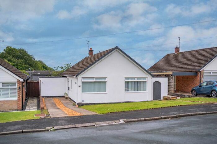 4 Bedroom Detached Bungalow For Sale In Narrow Croft Road, Aughton, L39
