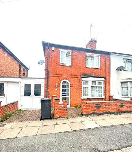 3 Bedroom Semi-Detached House To Rent In Nansen Road, Leicester, LE5